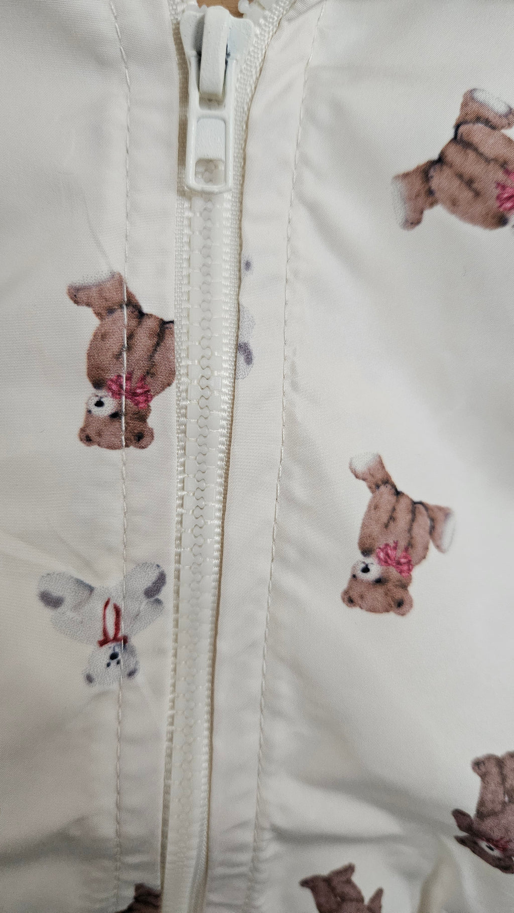 Imperméable fin bébé mixte – Blanc motif ourson – Capuche et fermeture zippée